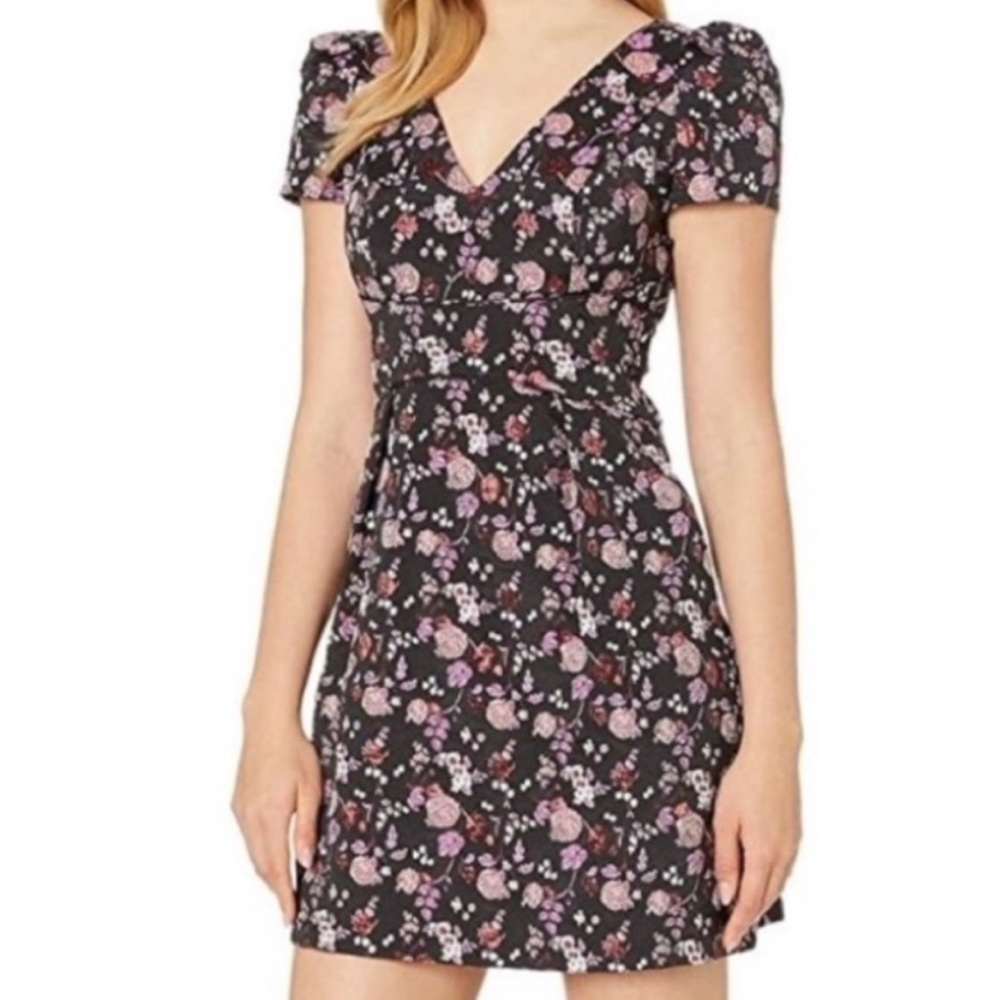 NWT Adrianna  Papell  METALLIC JACQUARD A-LINE DRESS. Size 8